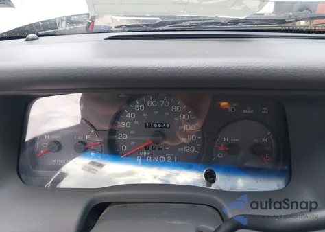 2003 Mercury Grand Marquis Gs из США, поврежденный, VIN 2MEFM74W33X653450